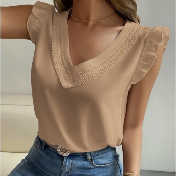 New V neck ruffle sleeve short sleeve top - Picture 2 of 6